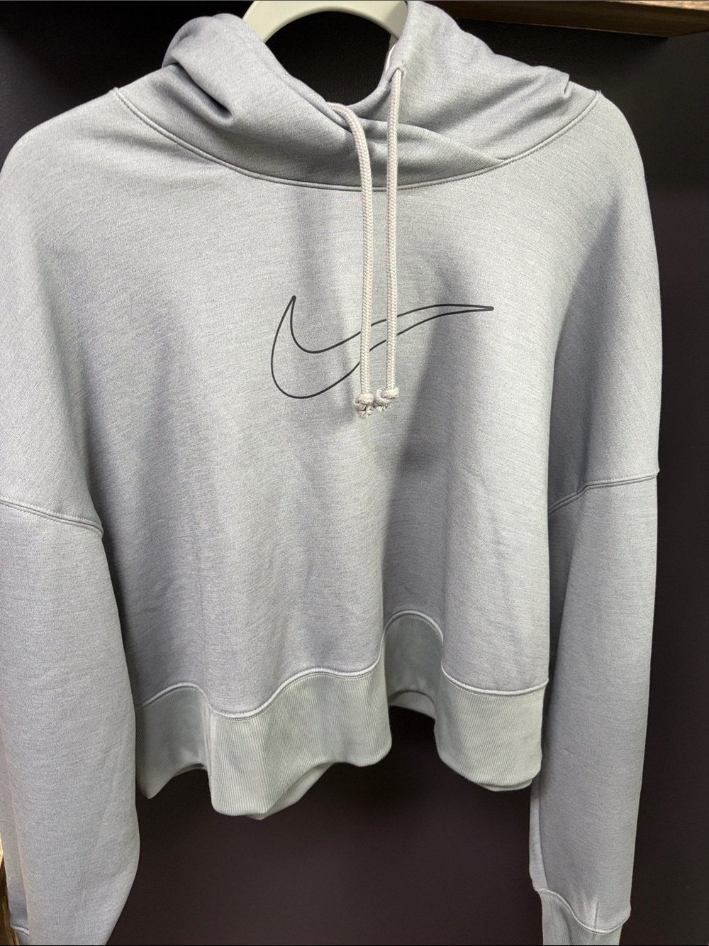 Nike Dri-fit Women's Pale Gray Cropped Pullover Hoodie!! EUC!!